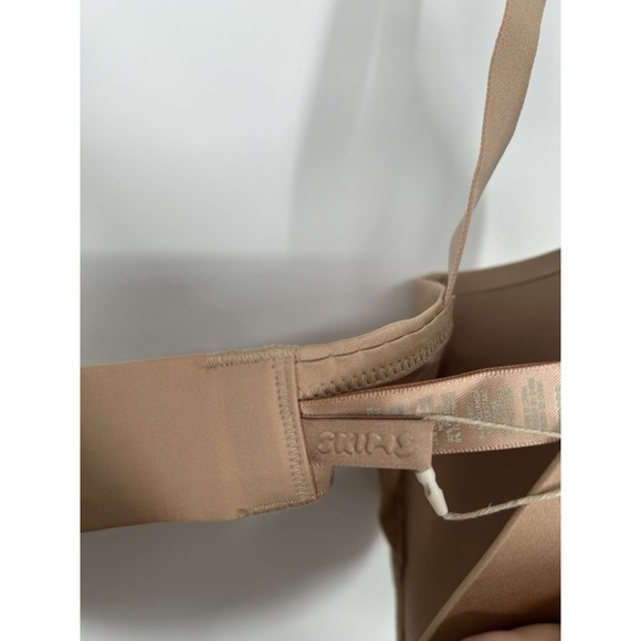 Skims Wireless Form T Shirt Bra Clay Tan Beige Padded‎ Adjustable Size 32DDD - Picture 4 of 6